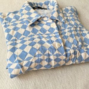 Oversized Shirt in a silky fabric Size S/M/L